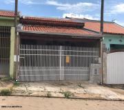 Casa para Venda, em Tatuí, bairro Jd. Wanderley, 3 dormitórios, 1 banheiro, 1 suíte, 1 vaga